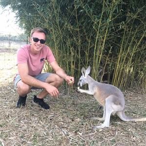 Meet your Posher, Travis